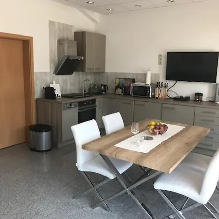 Holidayhaus Luetsche Apartmán *