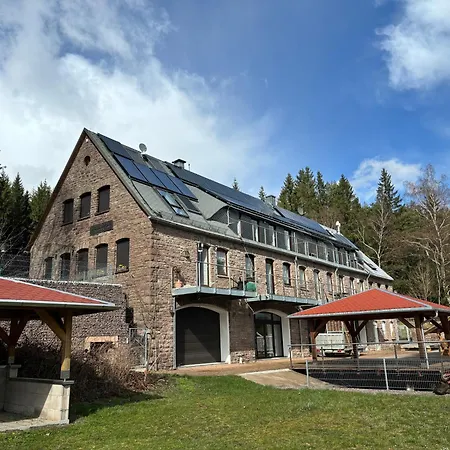 Holidayhaus Luetsche Apartmán *